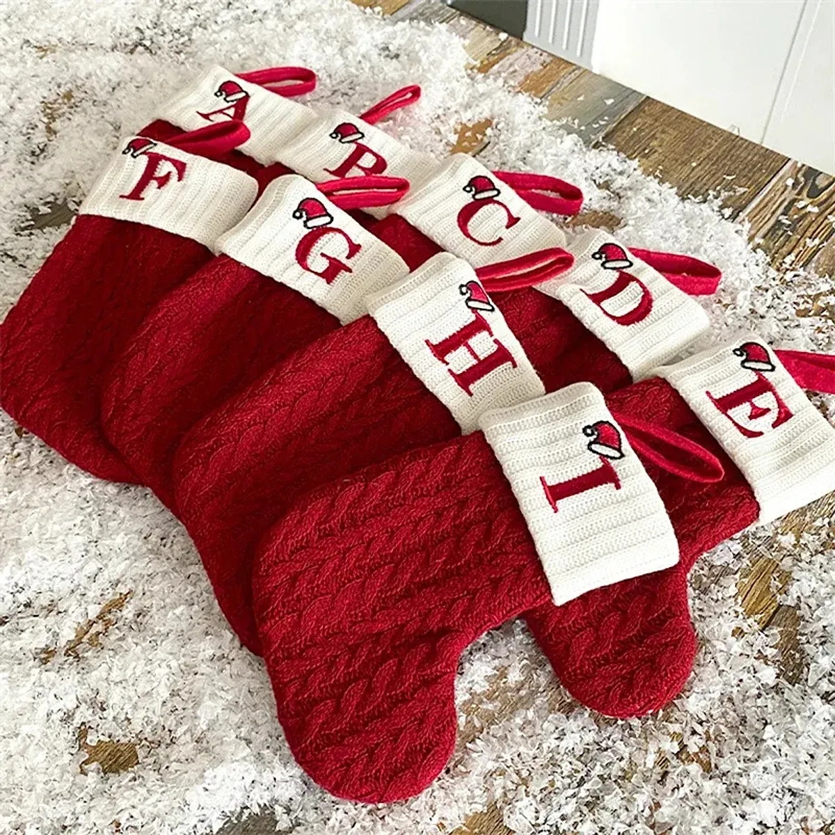 Meia de Natal de tricô com inicial, foto 2